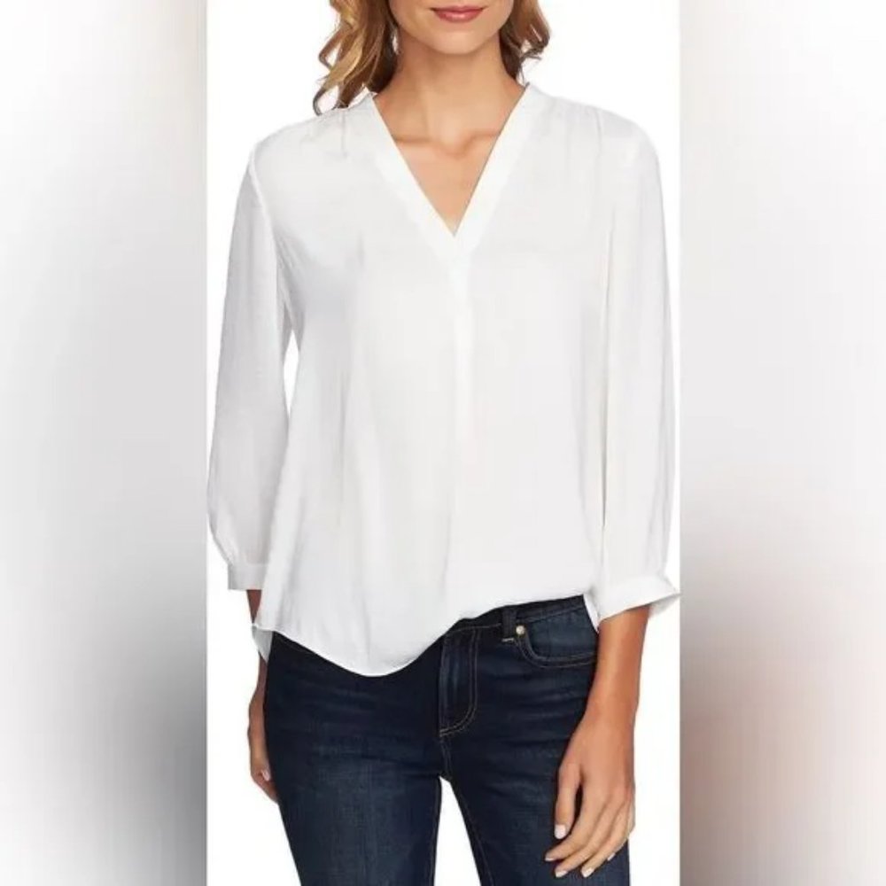 NWOT Vince Camuto Long Ivory Satin Sz S